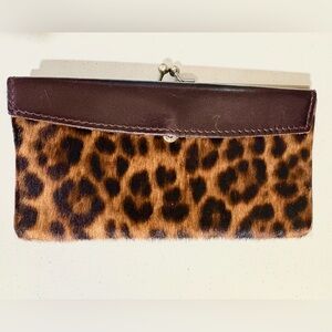 Patricia Nash Kiss 💋 Lock Long Wallet